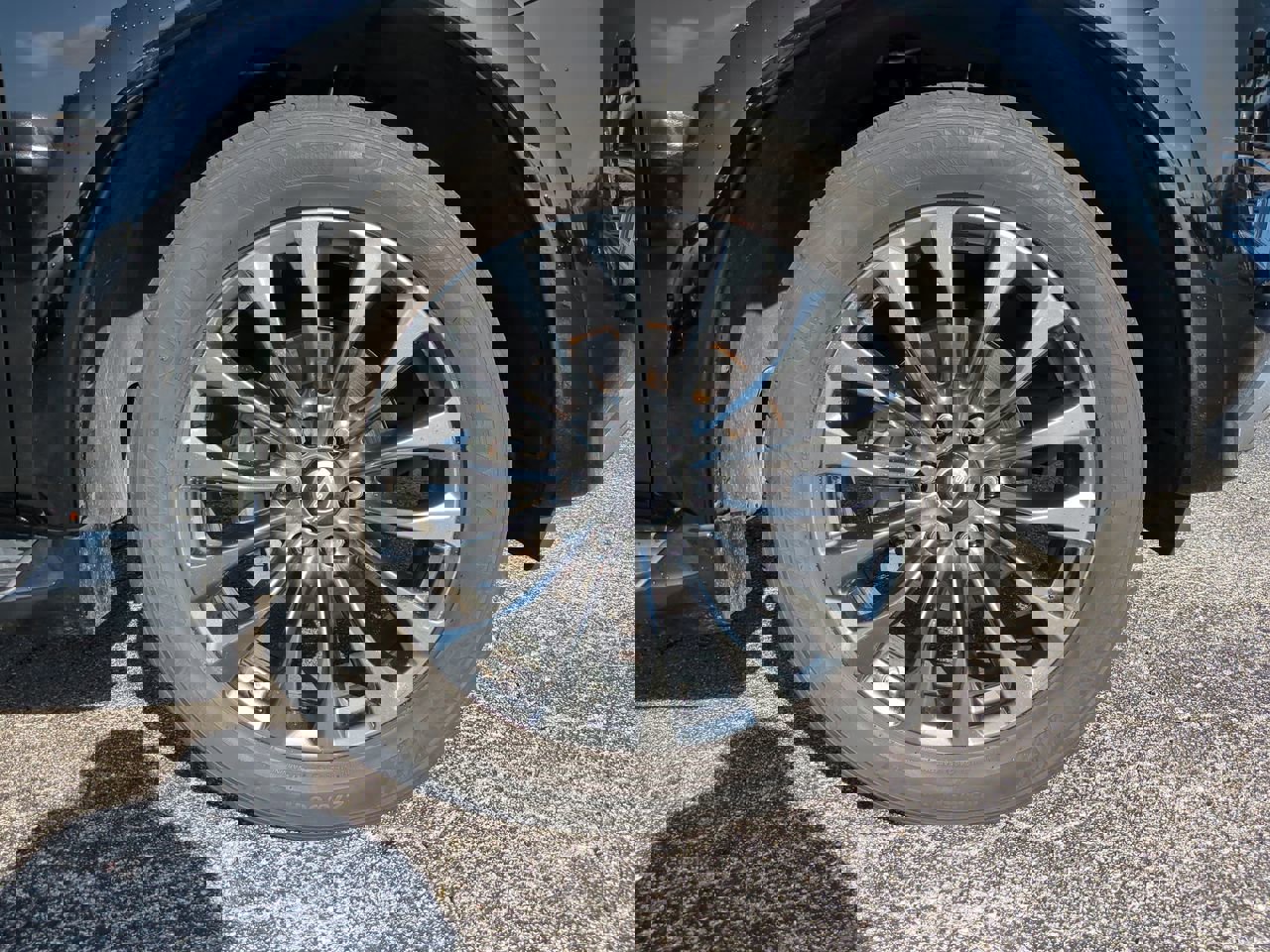 Used 2021 Nissan Armada Platinum image 11