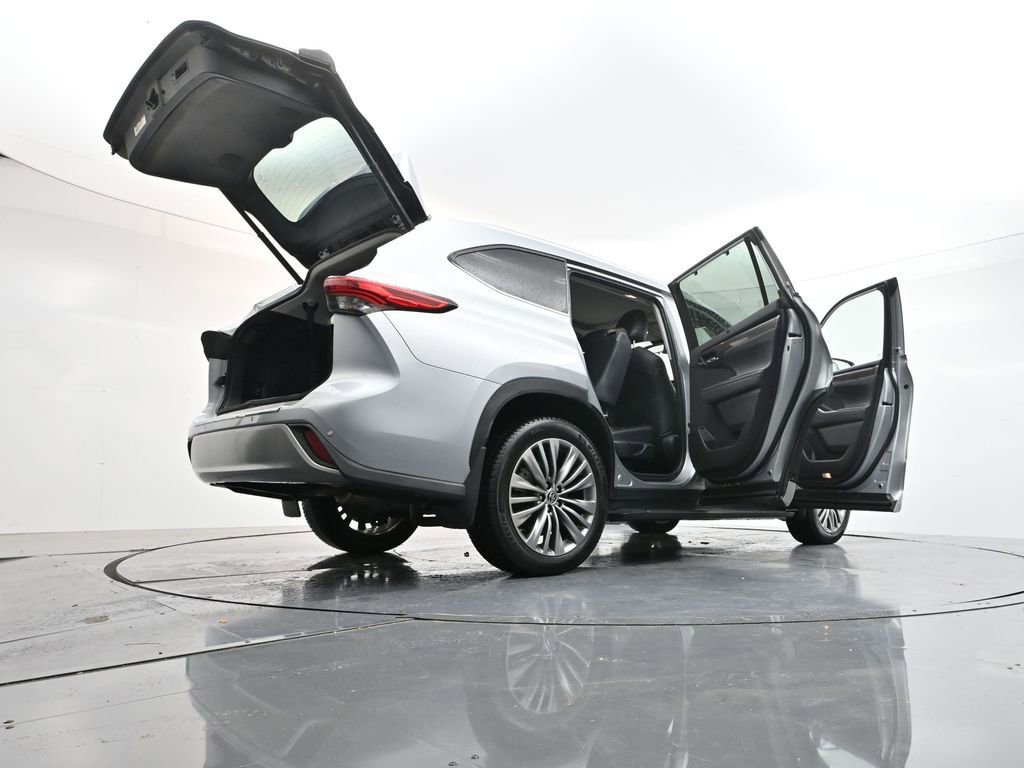 Used 2020 Toyota Highlander Platinum image 43