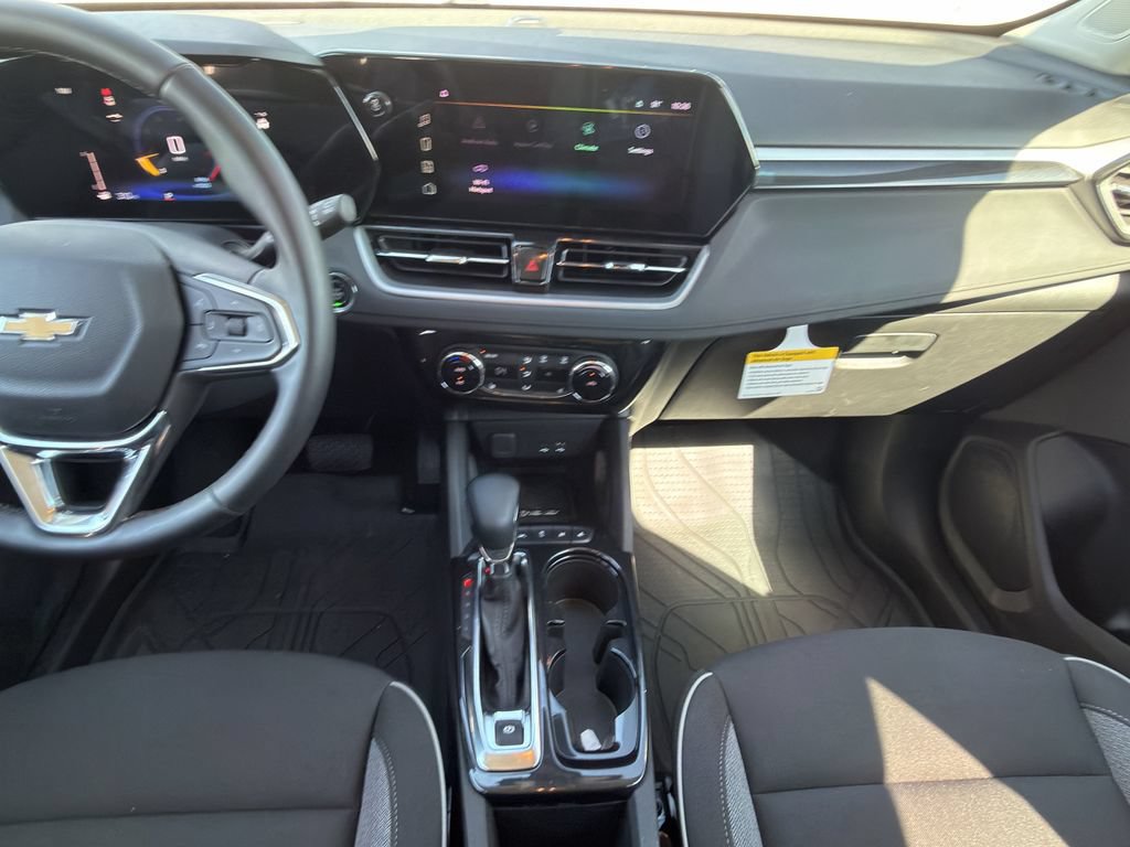 New 2026 Chevrolet TrailBlazer LT w/ Convenience Package FWD image 15