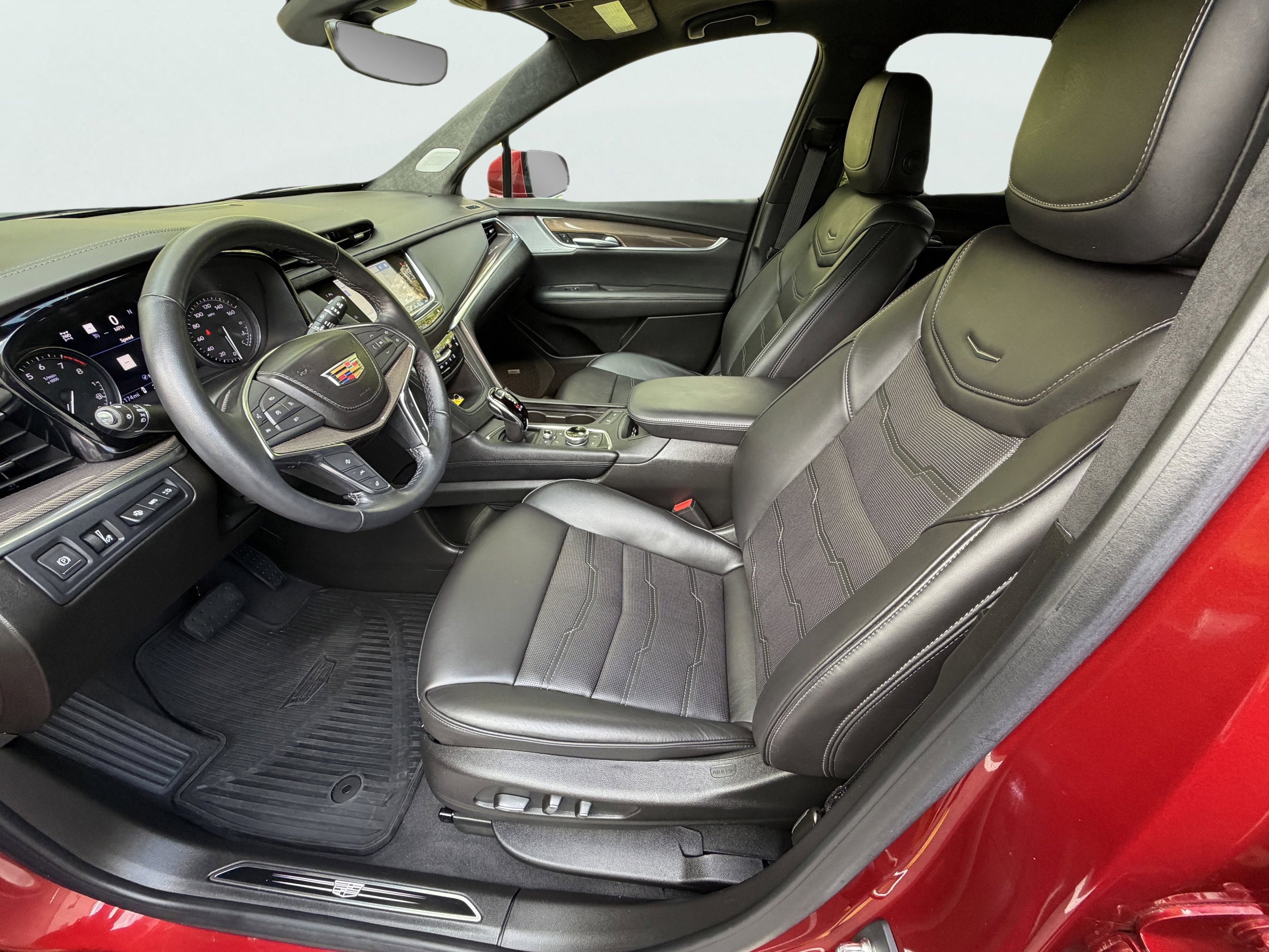 Used 2024 Cadillac XT5 Premium Luxury w/ Platinum Package image 18