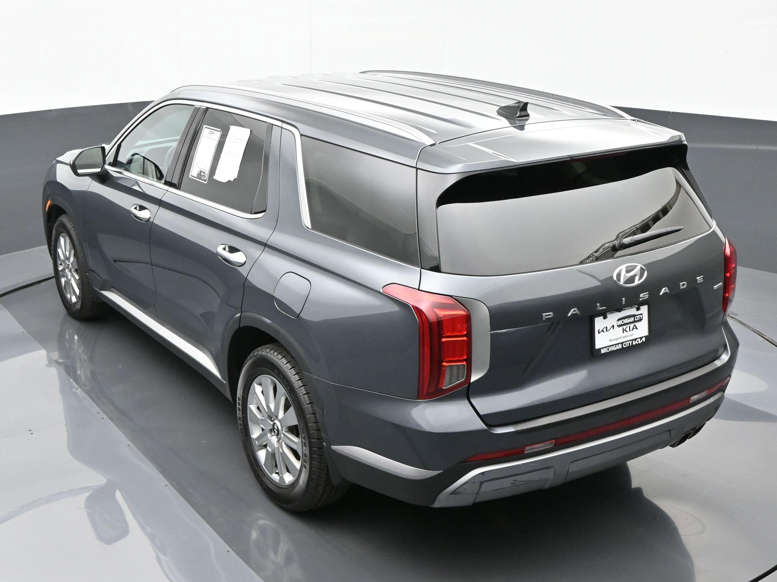 Used 2023 Hyundai Palisade SEL image 28