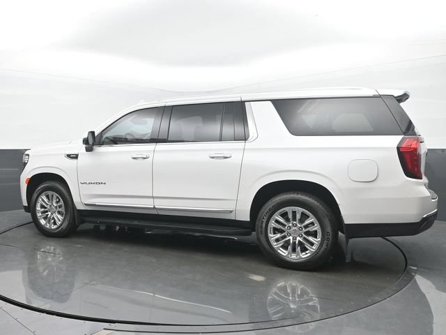 Used 2024 GMC Yukon XL SLT w/ SLT Luxury Package AWD/4WD image 3