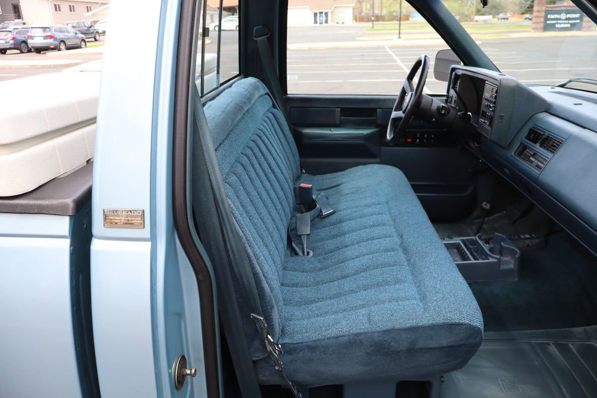 Used 1989 Chevrolet Silverado 2500 4x4 Regular Cab image 20