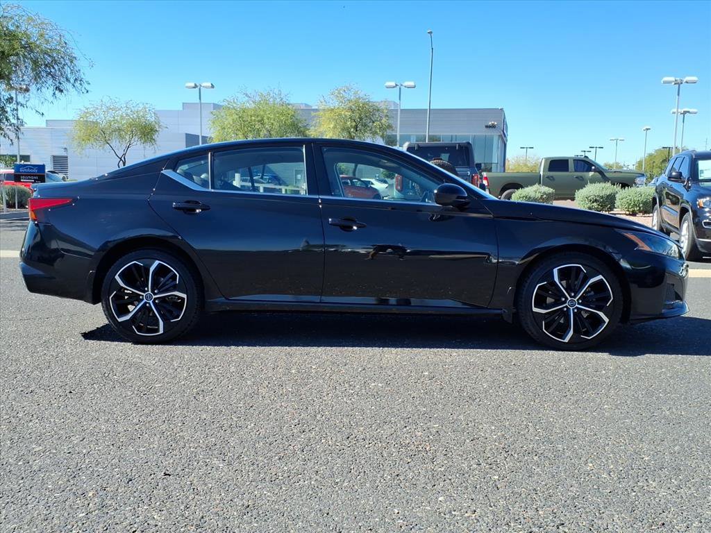 Used 2023 Nissan Altima 2.5 SR image 8