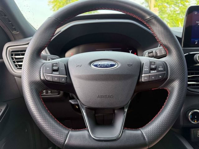 Used 2025 Ford Escape ST-Line FWD image 20