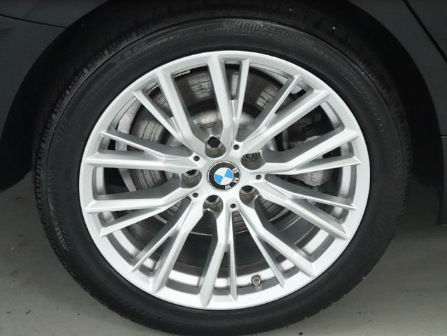 Used 2023 BMW 330i xDrive Sedan w/ Premium Package AWD/4WD image 13