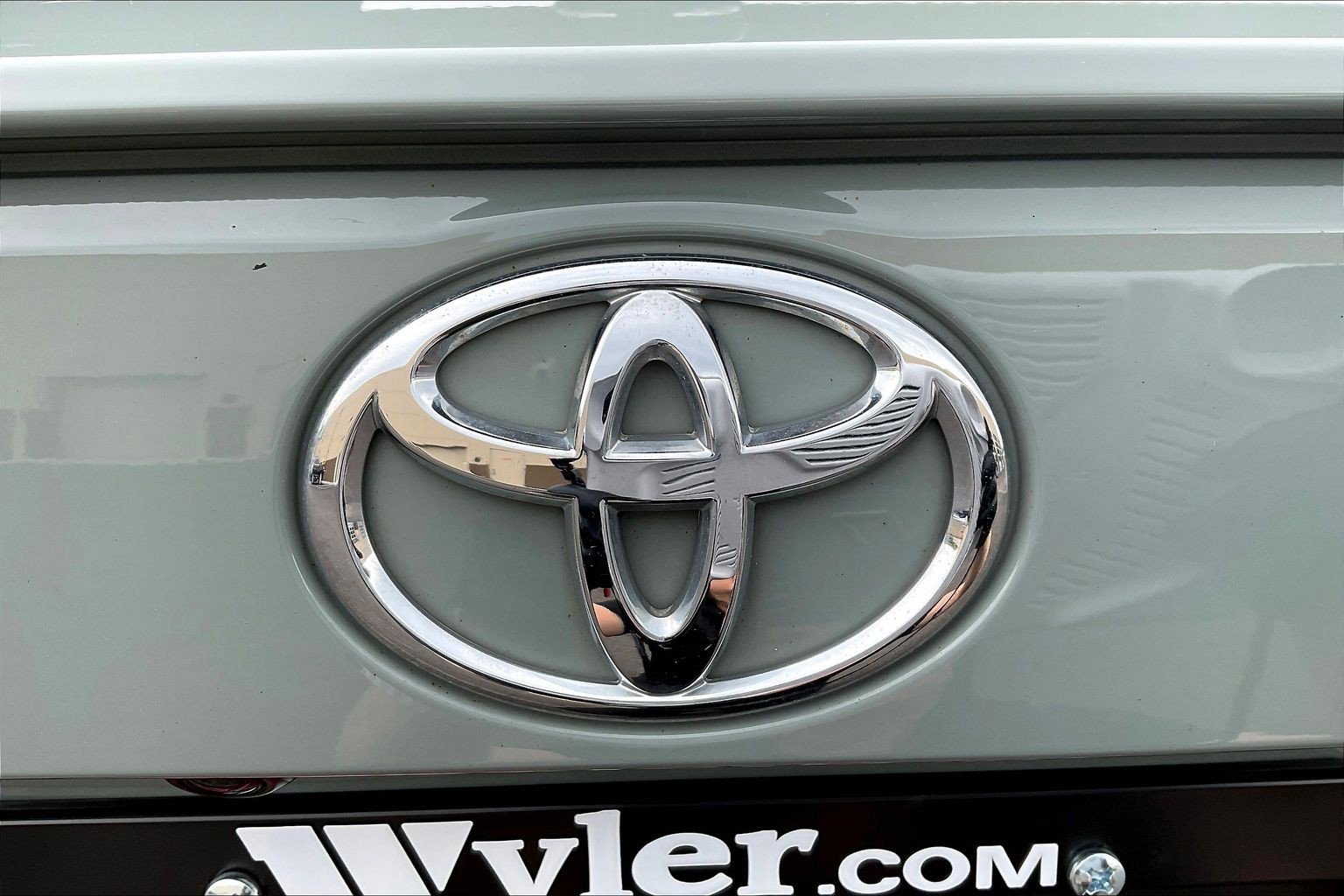 Used 2019 Toyota RAV4 XLE AWD/4WD image 24
