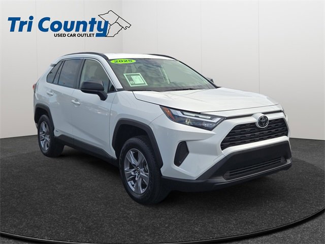 Certified 2025 Toyota RAV4 LE image 1