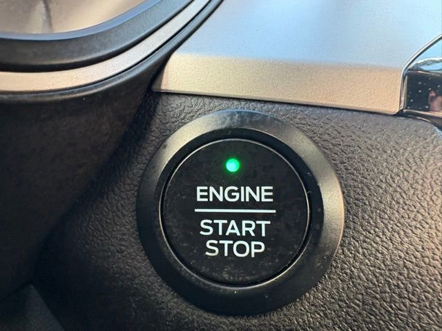 Used 2021 Ford Escape SE image 22