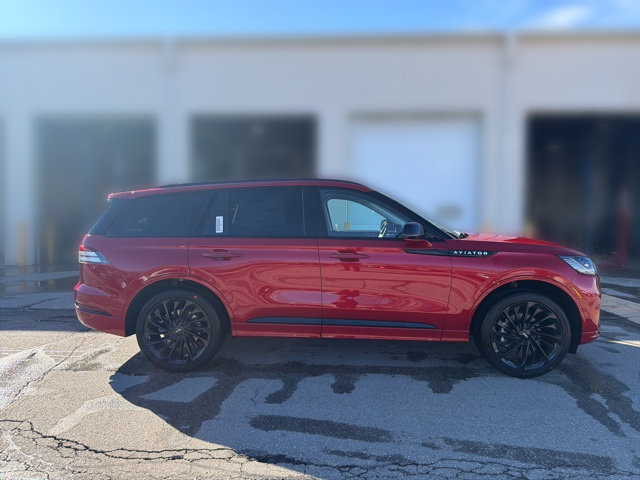 New 2026 Lincoln Aviator Reserve AWD/4WD image 4