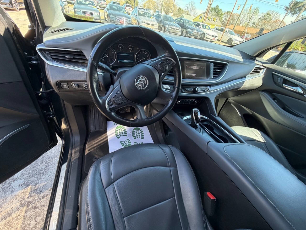 Used 2019 Buick Enclave Essence AWD/4WD image 10