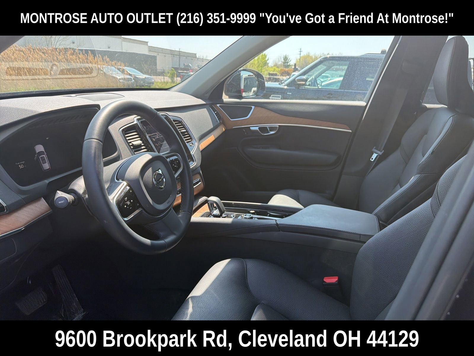 Used 2023 Volvo XC90 B6 Plus w/ Protection Package image 2