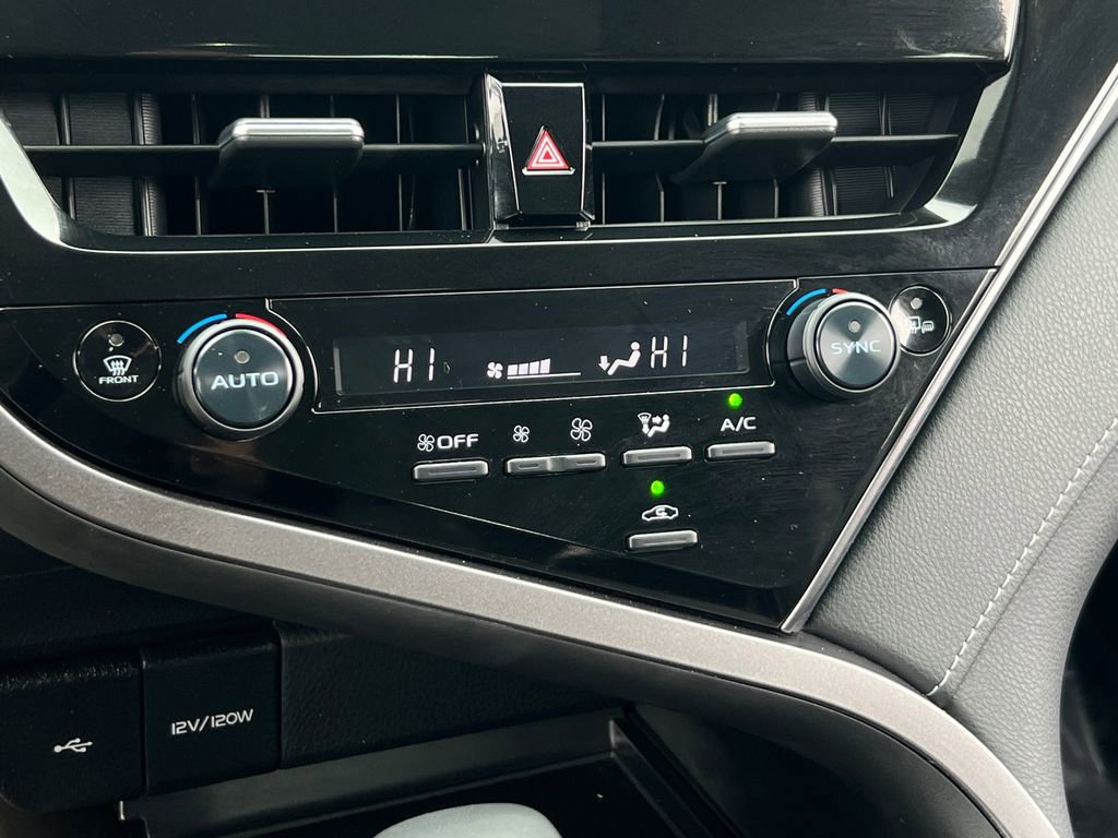 Used 2024 Toyota Camry SE image 24