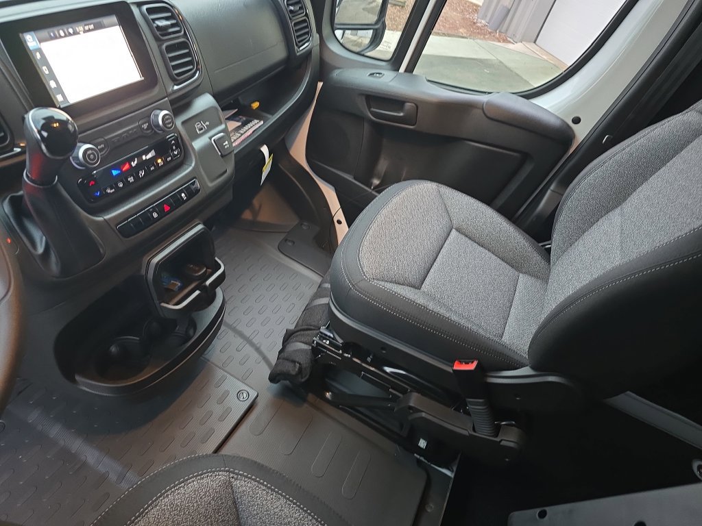 New 2026 RAM ProMaster 1500 w/ Convenience Group FWD image 24