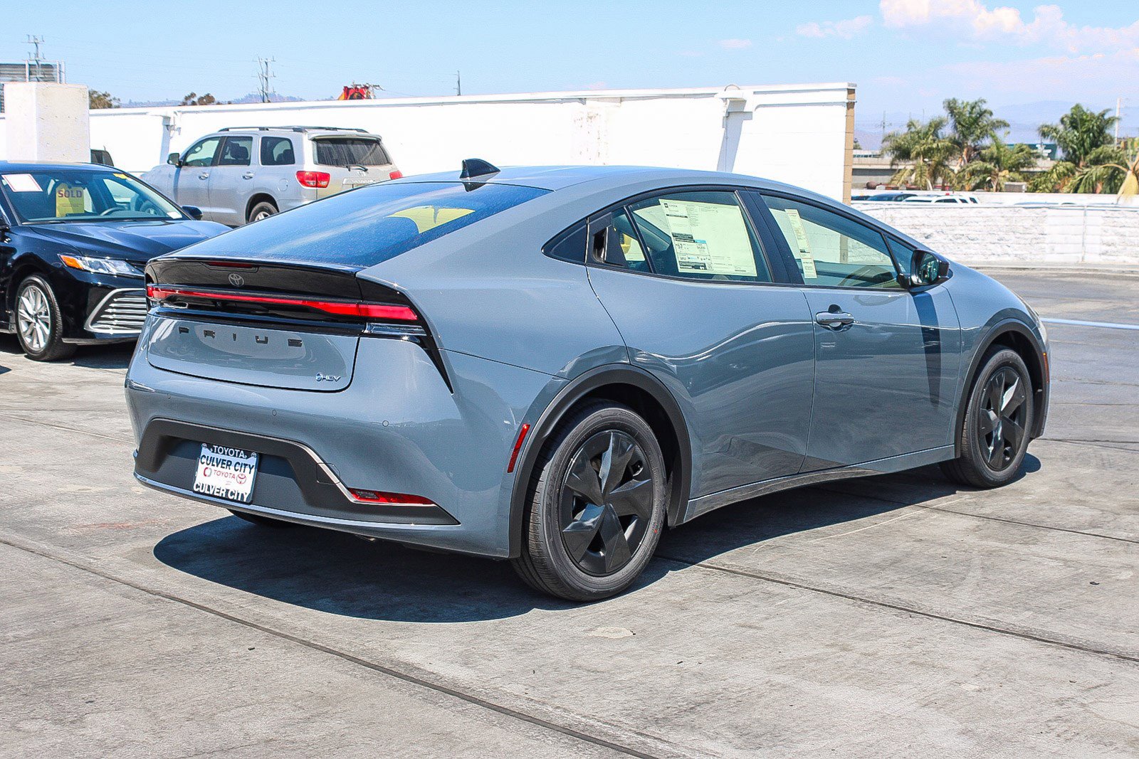 New 2026 Toyota Prius LE FWD image 9