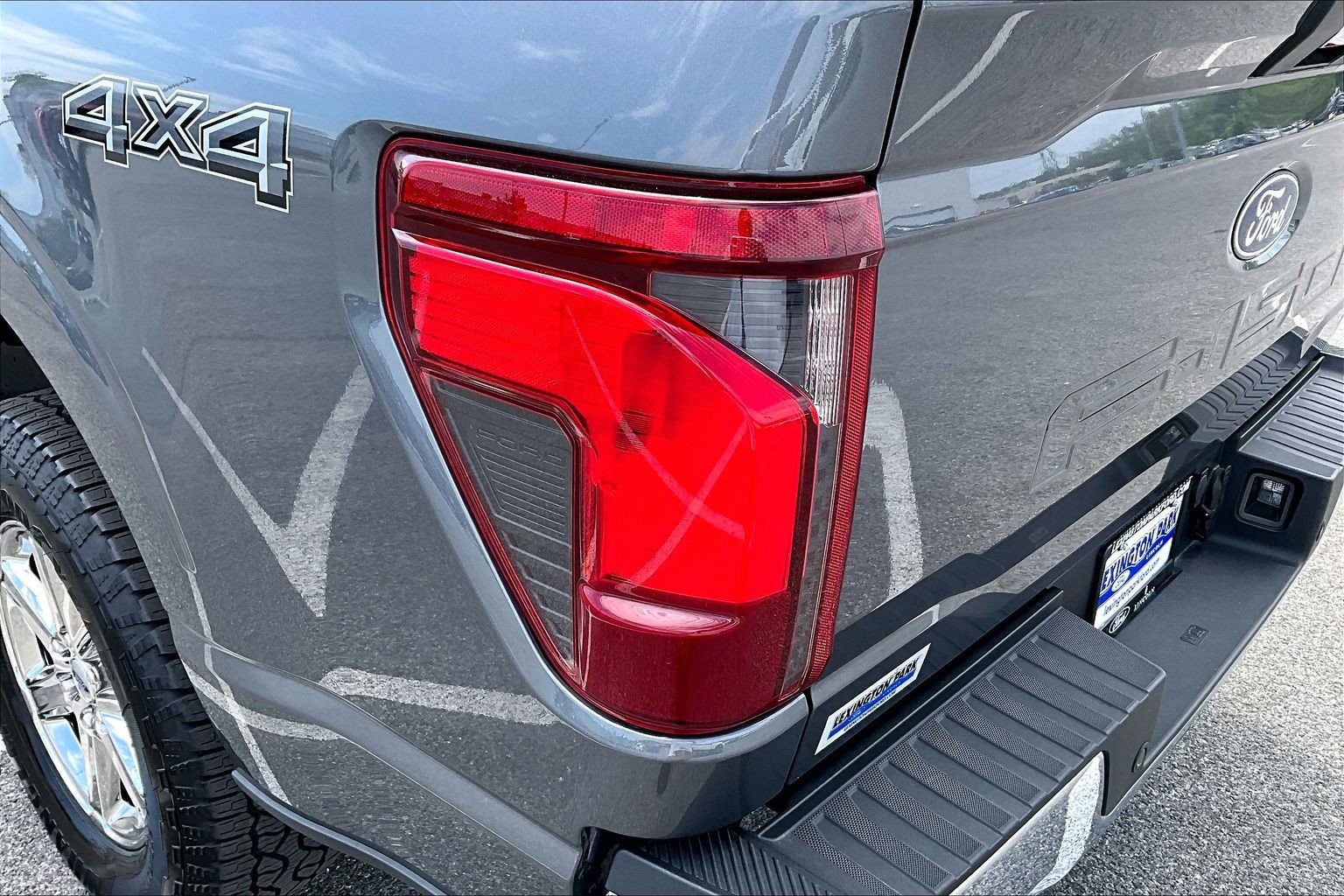 Used 2024 Ford F150 XLT AWD/4WD image 24