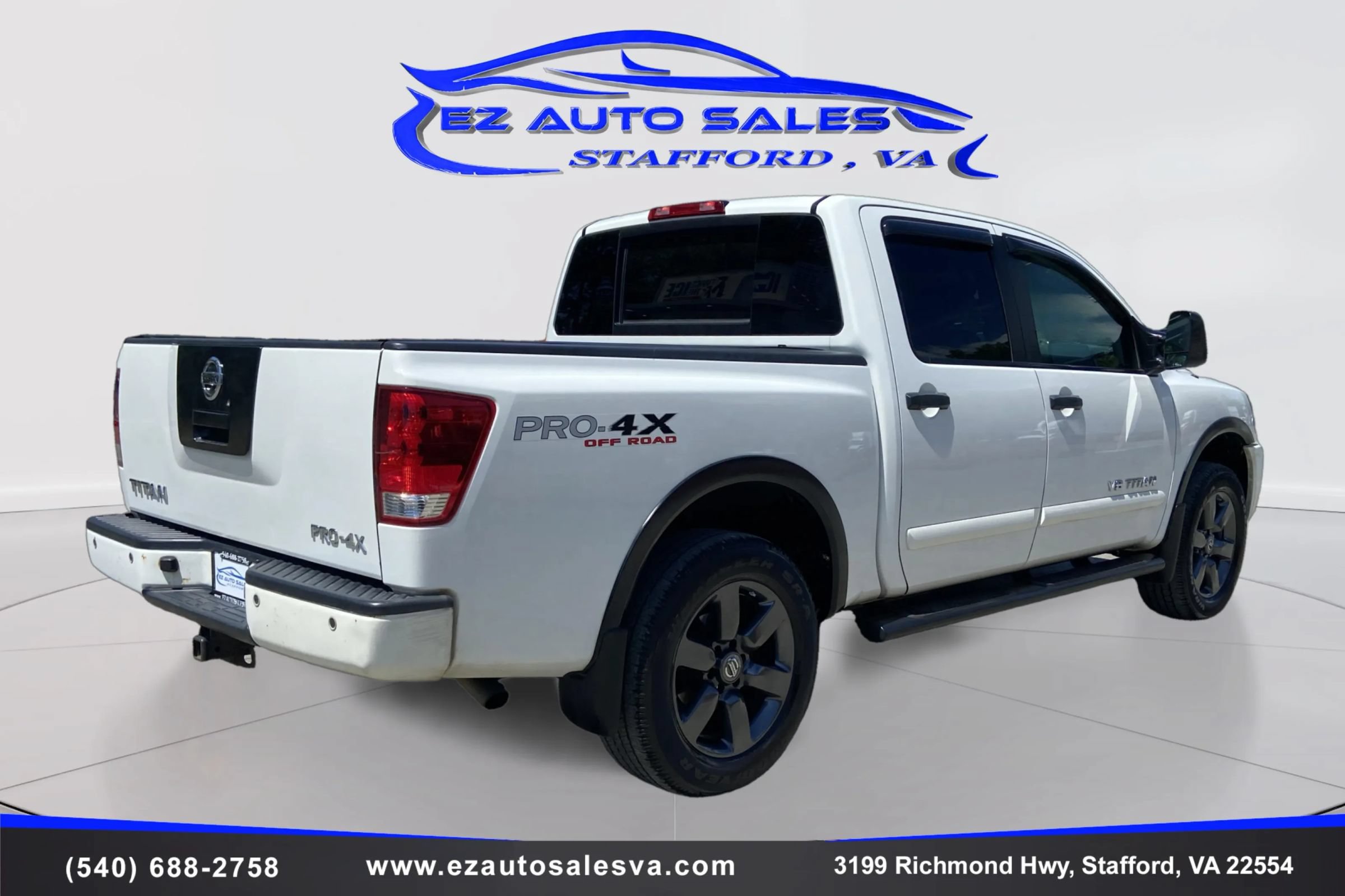 Used 2012 Nissan Titan PRO-4X AWD/4WD image 5