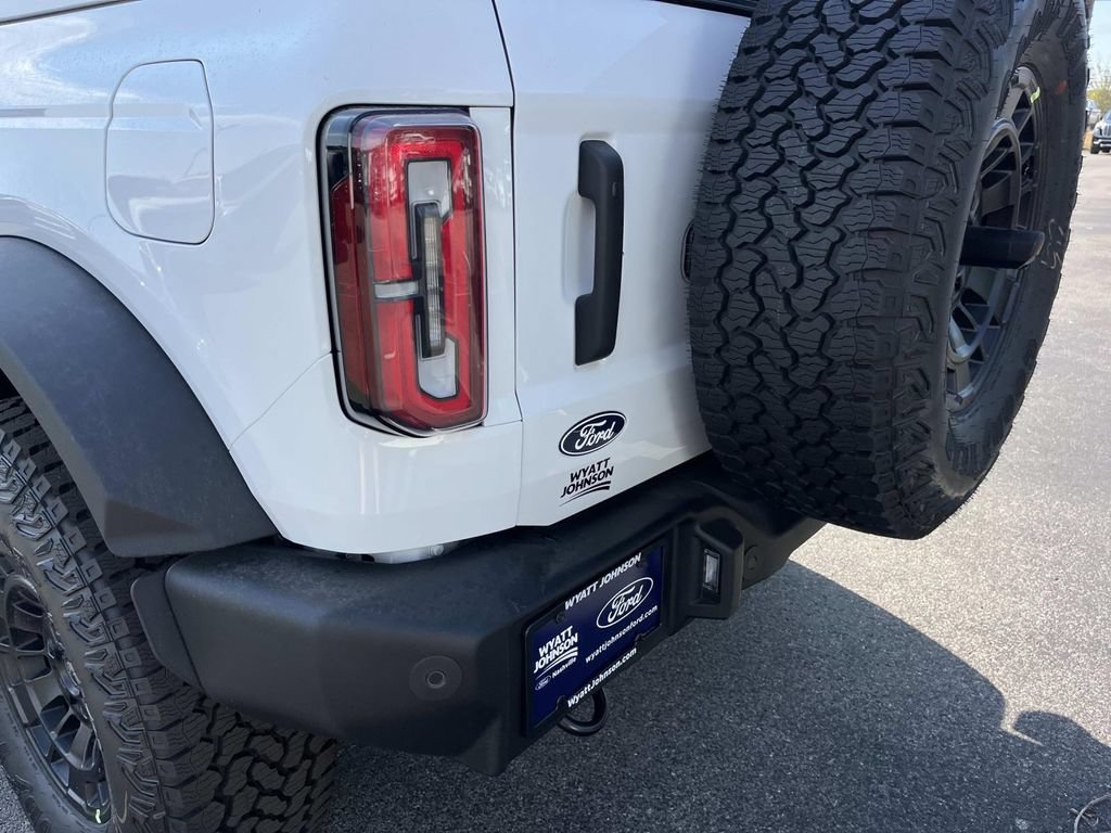 New 2026 Ford Bronco Outer Banks w/ Sasquatch Package AWD/4WD image 11