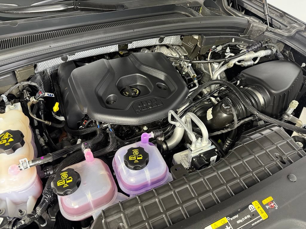 Certified 2023 Jeep Grand Cherokee 4WD 4xe w/ Luxury Tech Group II image 34