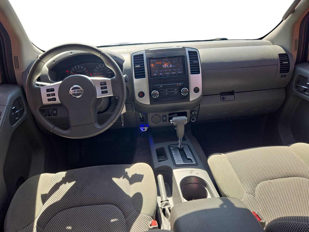 Used 2018 Nissan Frontier SV image 9