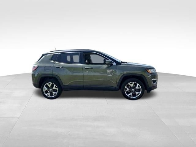 Used 2019 Jeep Compass Limited AWD/4WD image 8