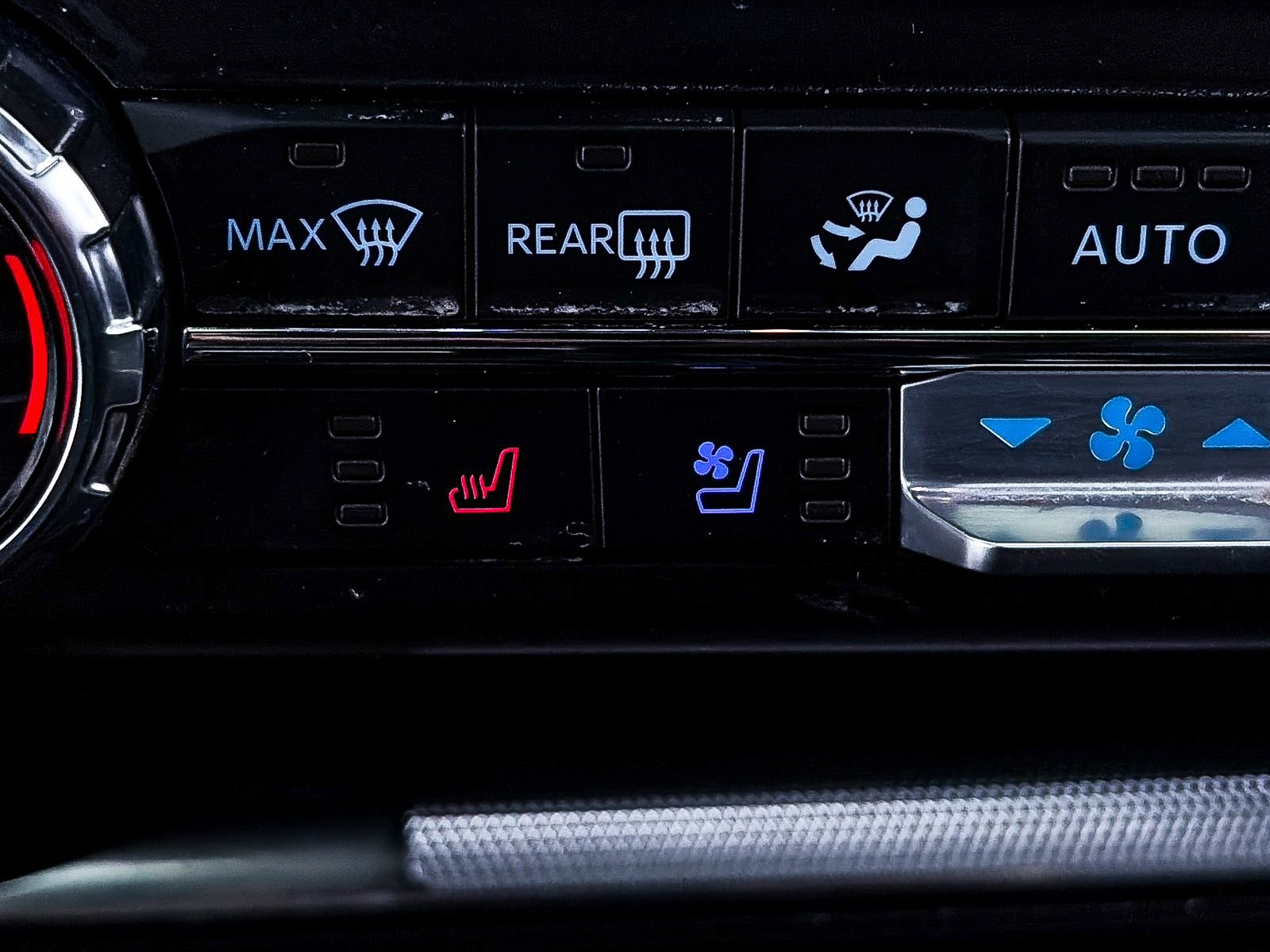 Used 2023 Ford F150 Raptor w/ Equipment Group 802A Raptor R AWD/4WD image 28