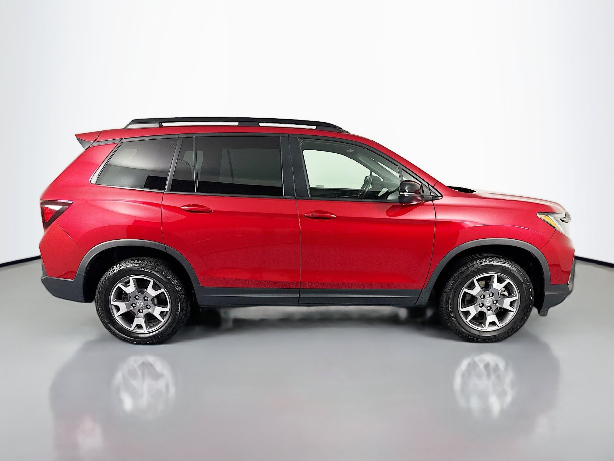 Certified 2023 Honda Passport TrailSport image 4
