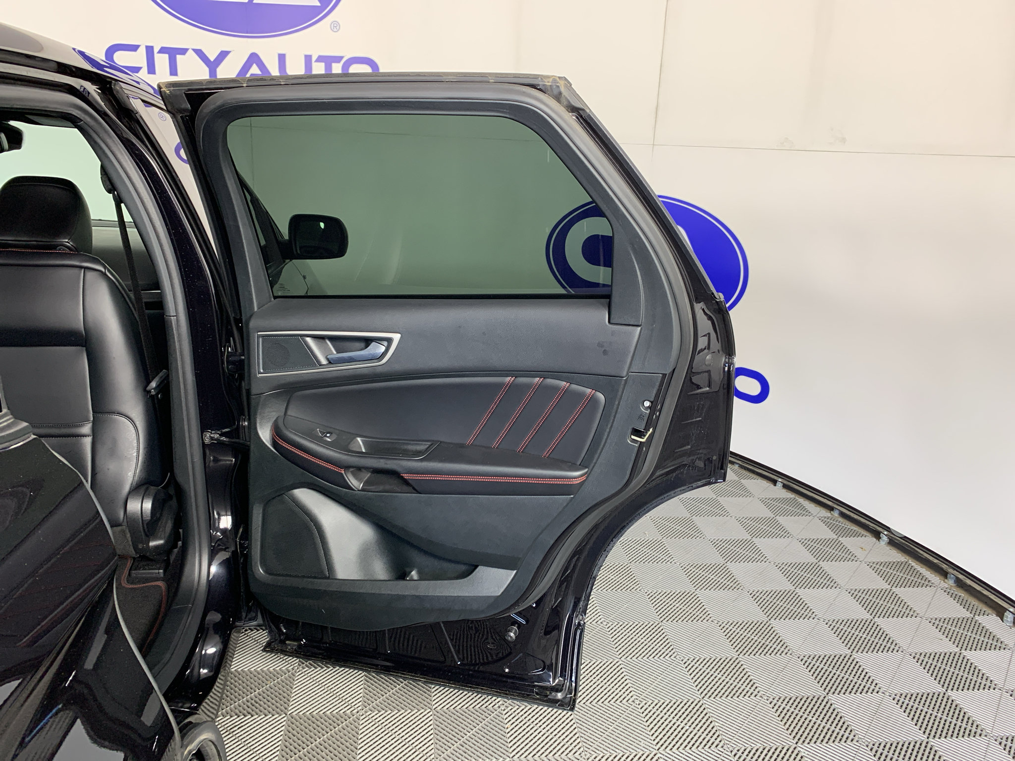 Used 2023 Ford Edge ST-Line AWD/4WD image 34
