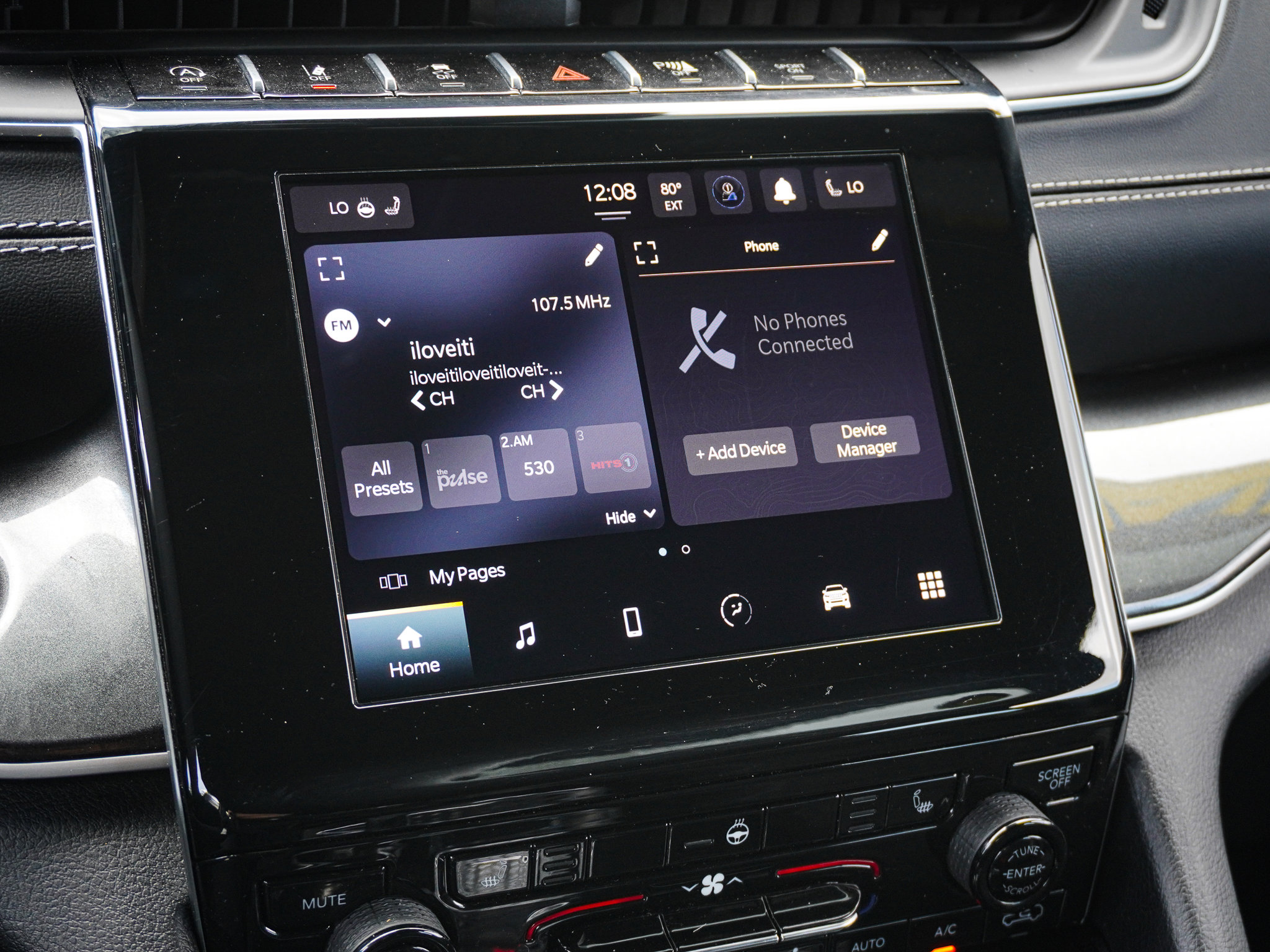 Used 2023 Jeep Grand Cherokee Altitude image 23