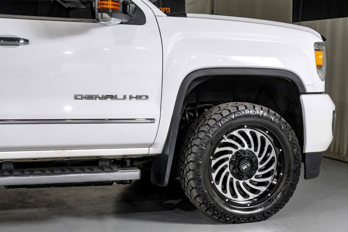 Used 2015 GMC Sierra 3500 Denali w/ Duramax Plus Package image 7