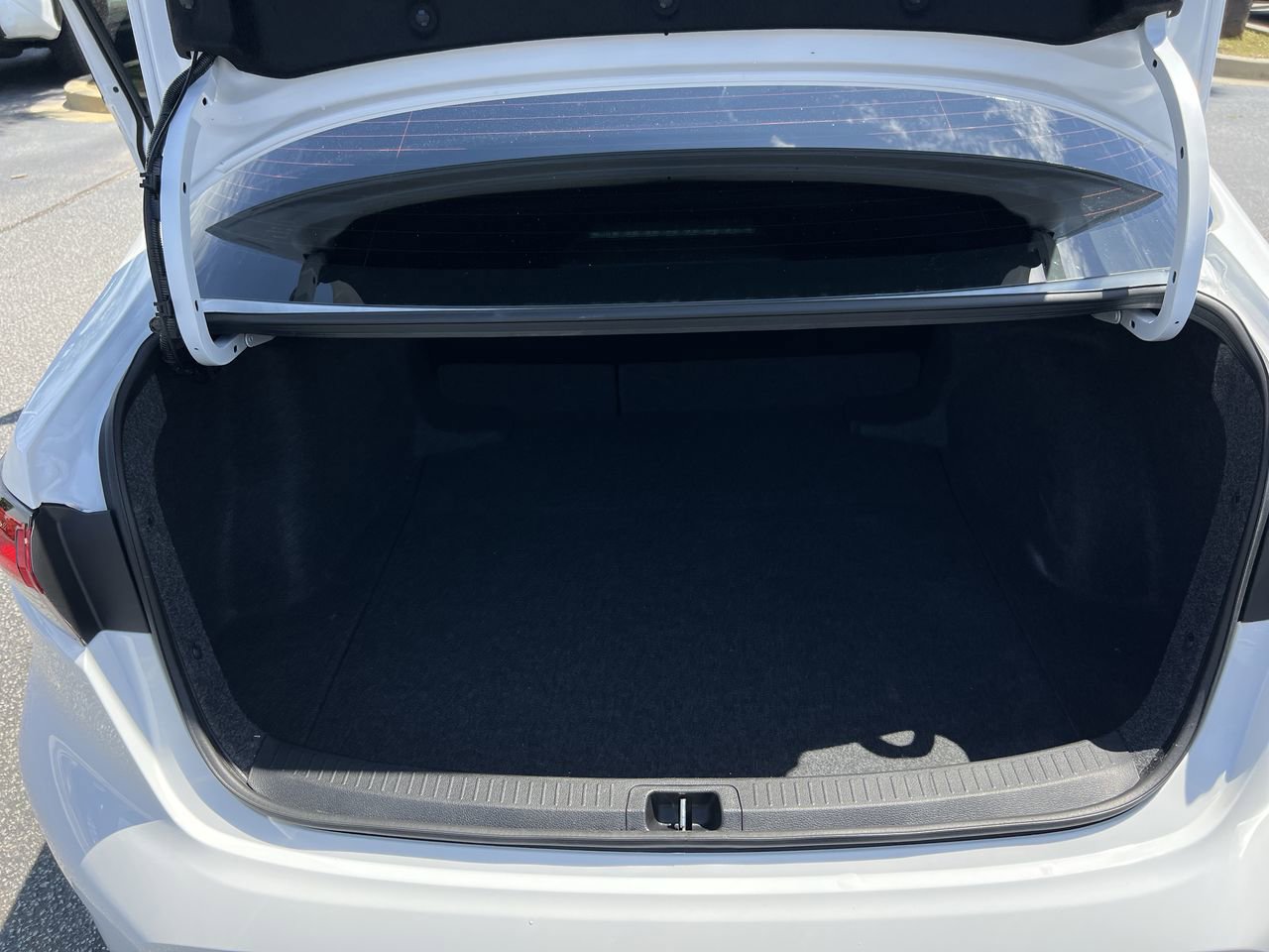 Used 2026 Toyota Corolla LE FWD image 33