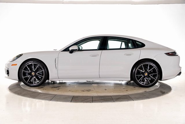 Used 2023 Porsche Panamera Turbo S image 2
