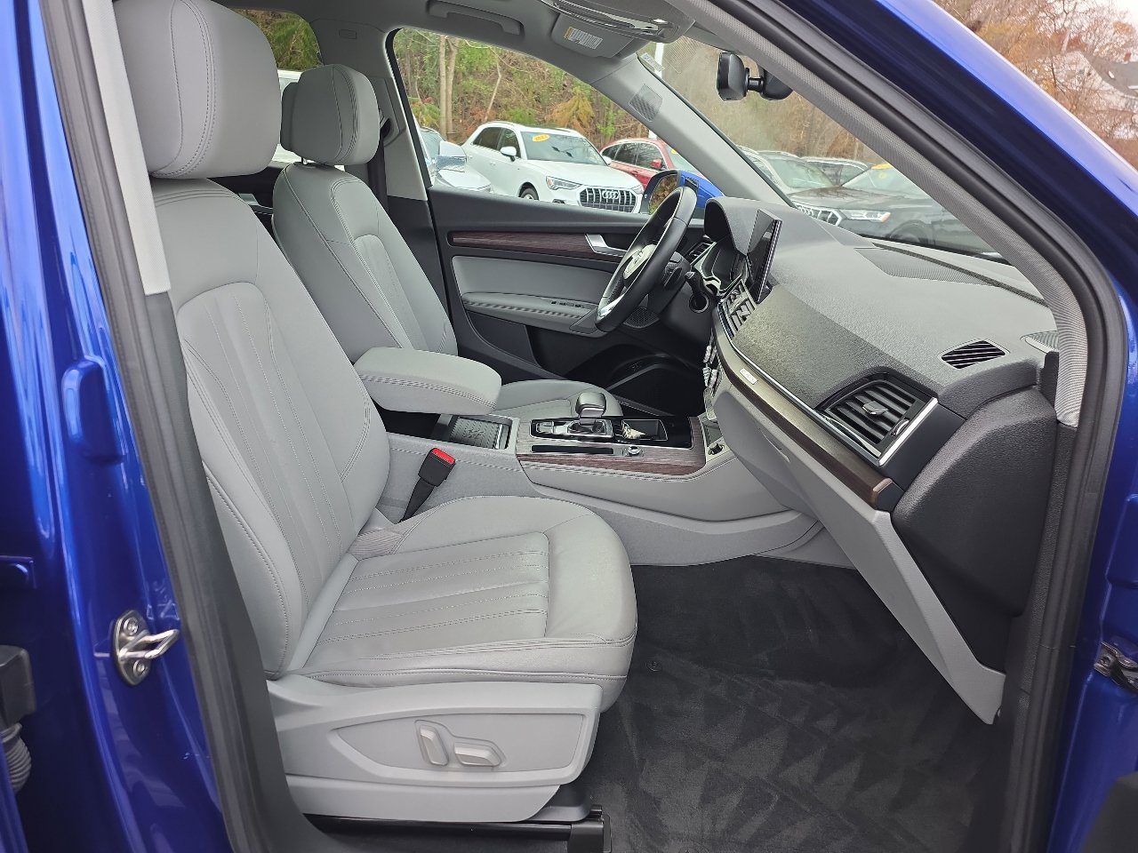 Used 2021 Audi Q5 e Premium Plus w/ Premium Plus Package image 30