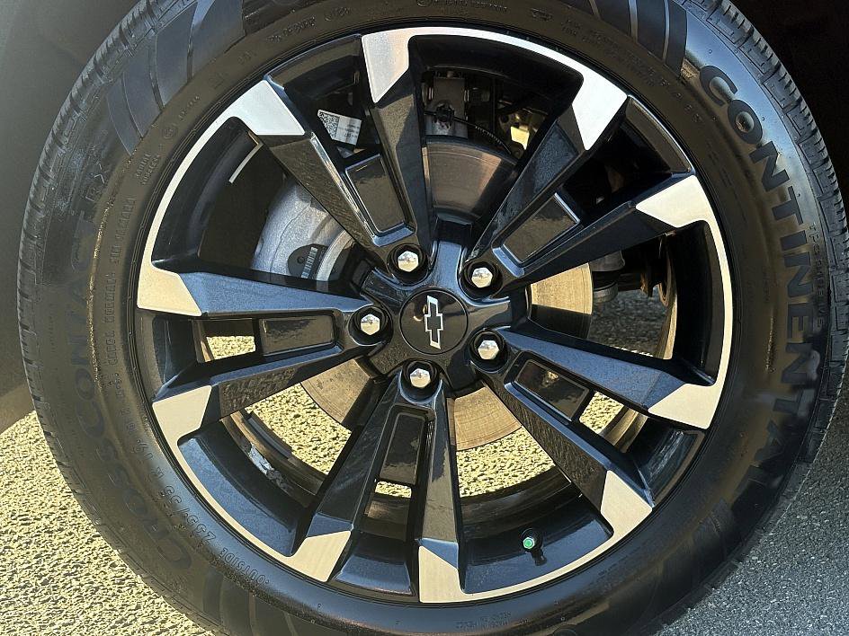 Used 2025 Chevrolet Equinox RS w/ Convenience Package III image 8