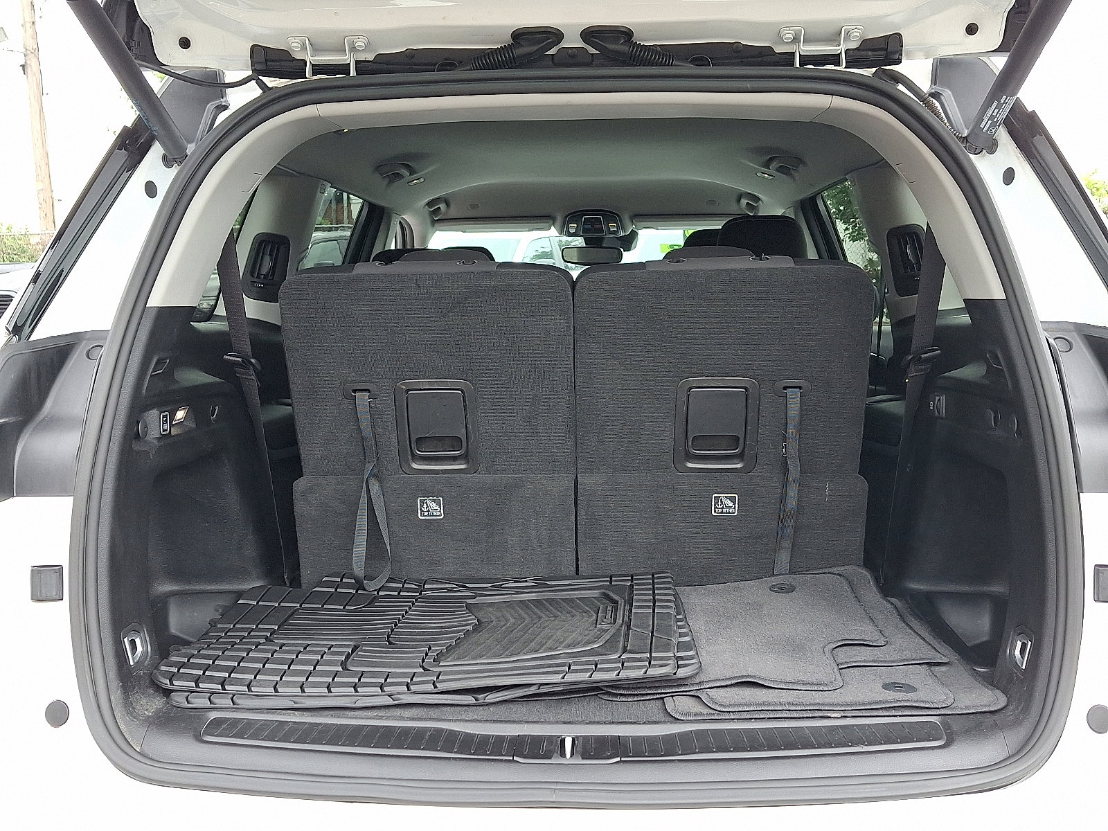 Used 2022 Jeep Grand Cherokee L Laredo w/ Luxury Tech Group I image 28