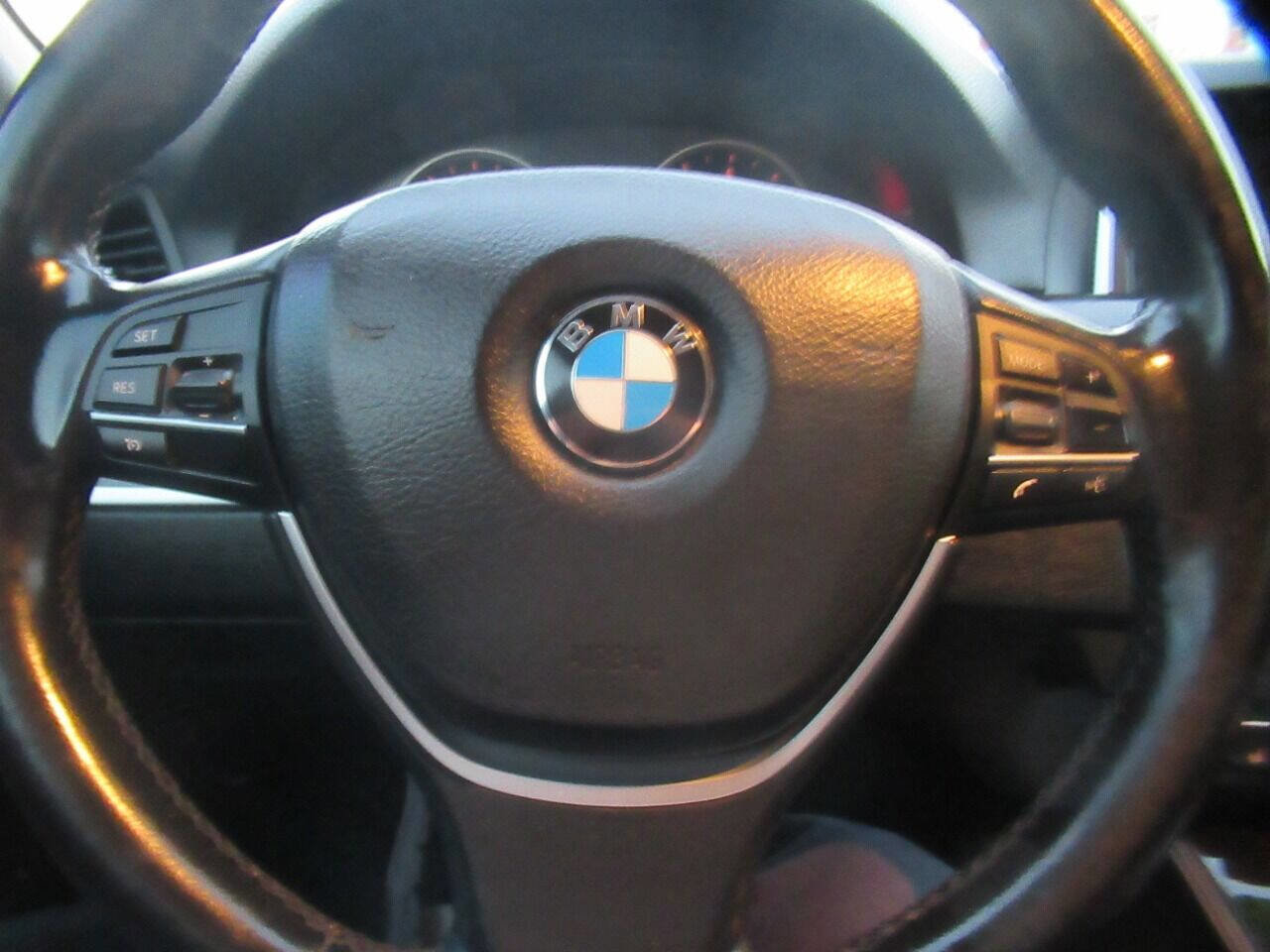 Used 2015 BMW 528i xDrive Sedan AWD/4WD image 17