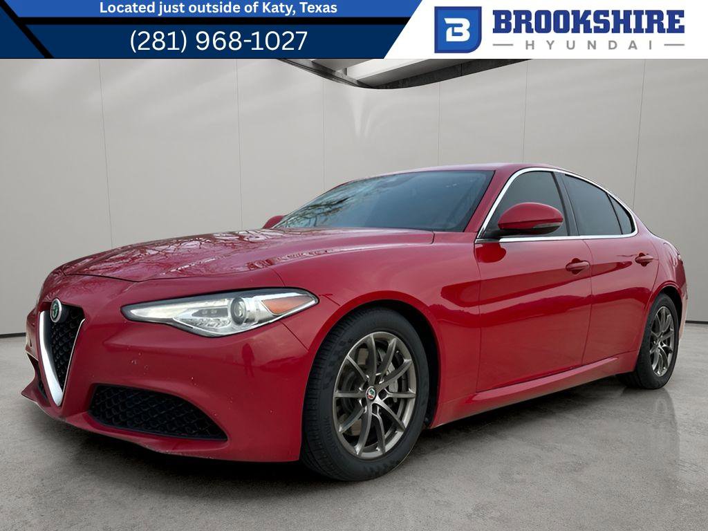 Used 2020 Alfa Romeo Giulia image 1