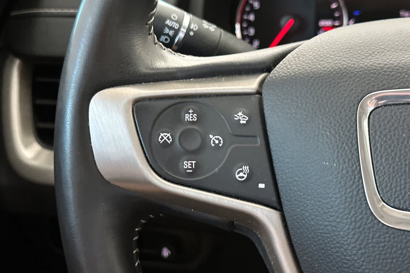 Used 2022 GMC Terrain Denali w/ Denali Premium Package AWD/4WD image 26