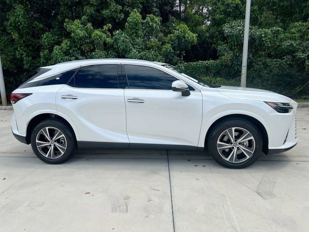 Certified 2025 Lexus RX 350h AWD/4WD image 8