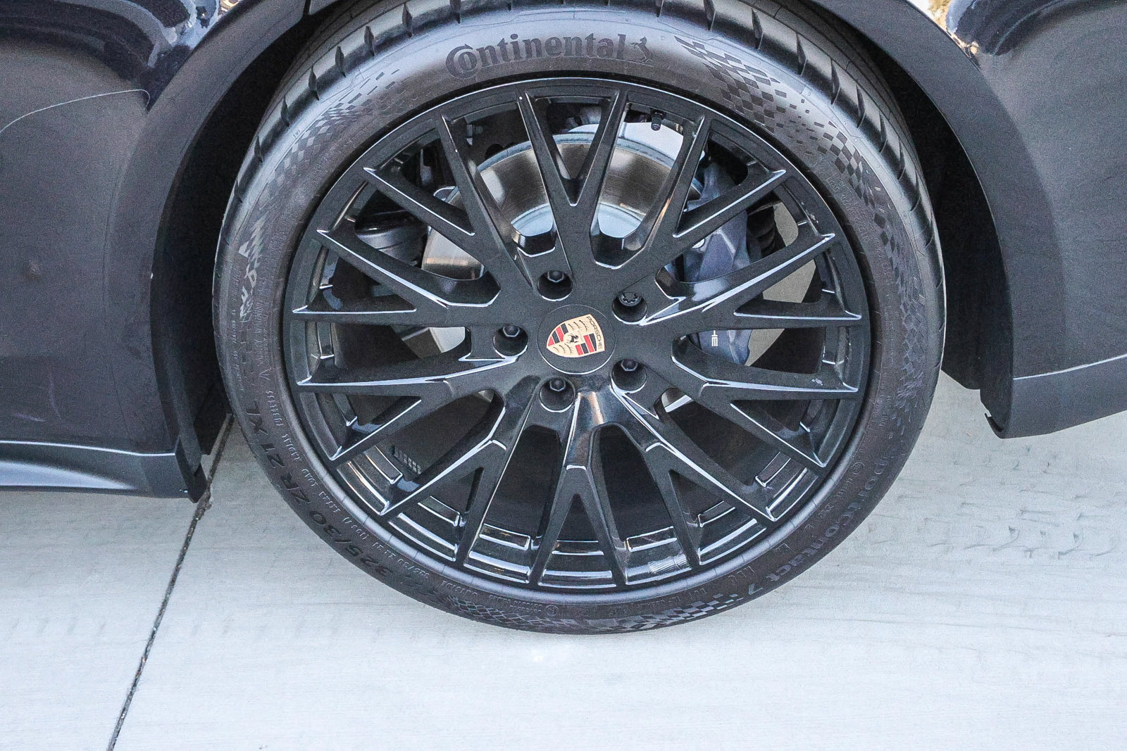 Used 2026 Porsche Panamera RWD image 9