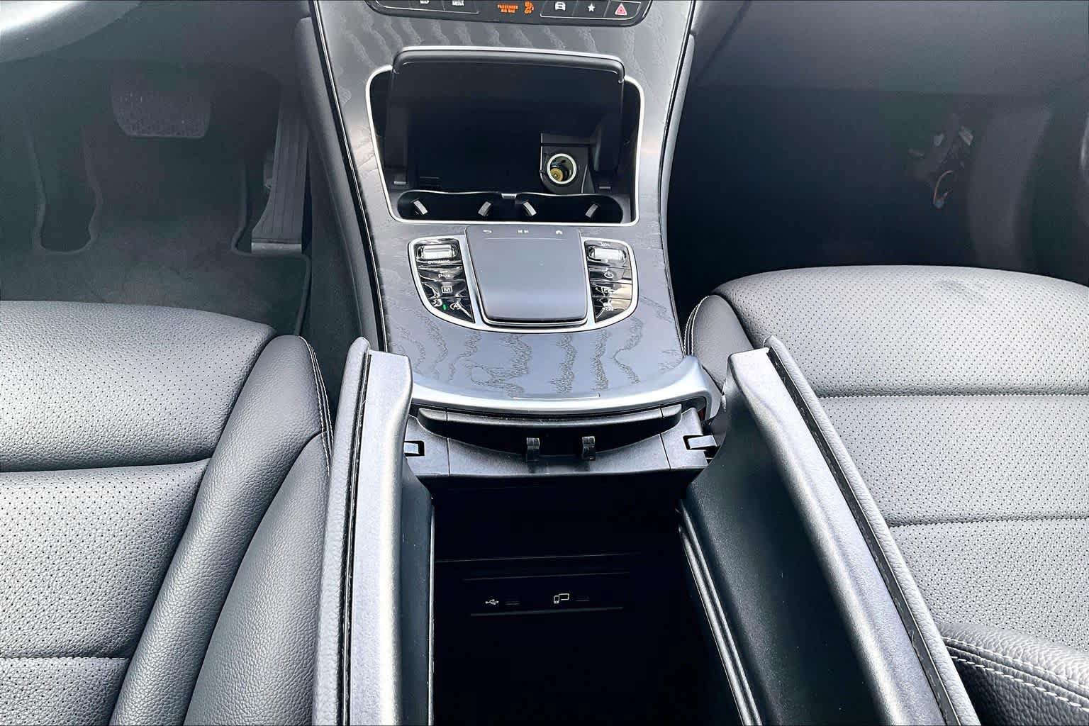 Certified 2022 Mercedes-Benz GLC 300 w/ Premium Package Lite image 35