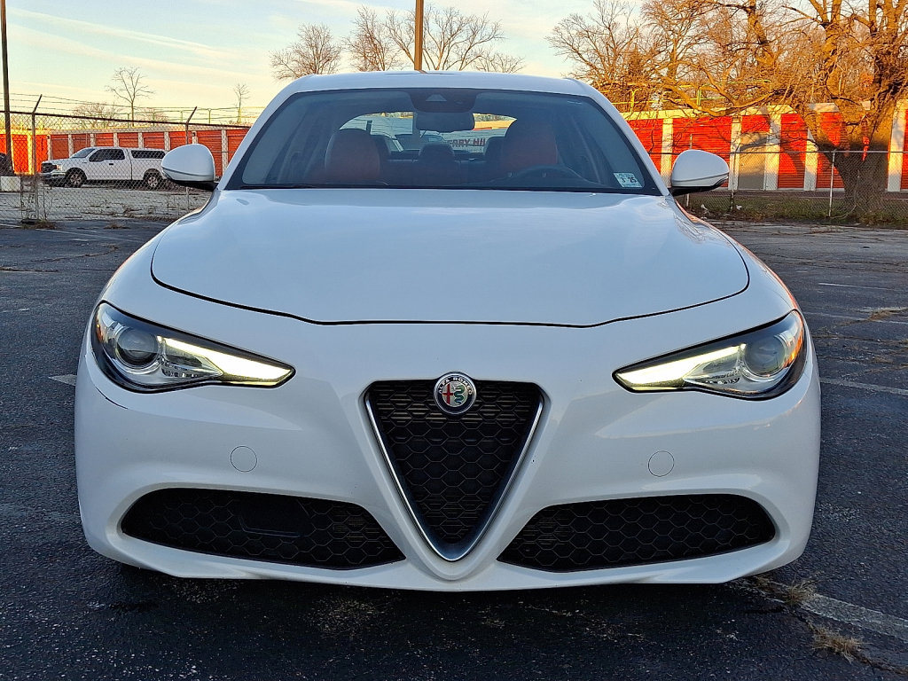 Used 2020 Alfa Romeo Giulia AWD image 8