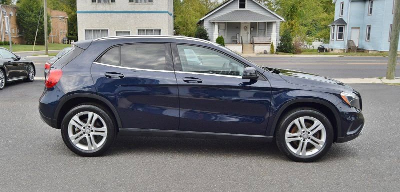 Used 2017 Mercedes-Benz GLA 250 4MATIC image 7