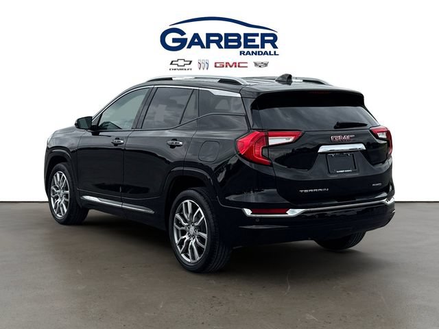 Used 2023 GMC Terrain Denali AWD/4WD image 3