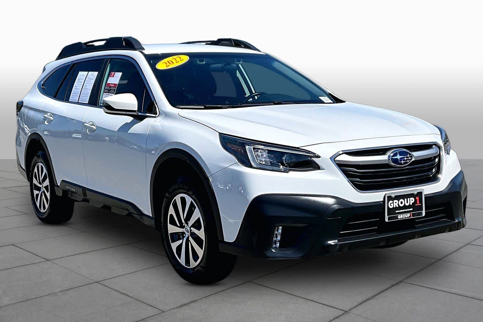 Used 2022 Subaru Outback Premium AWD/4WD image 2
