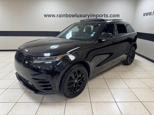 Used 2025 Land Rover Range Rover Velar Dynamic SE AWD/4WD image 3