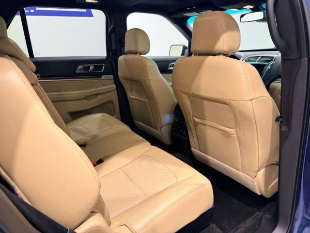 Used 2017 Ford Explorer Limited w/ Equipment Group 301A AWD/4WD image 34