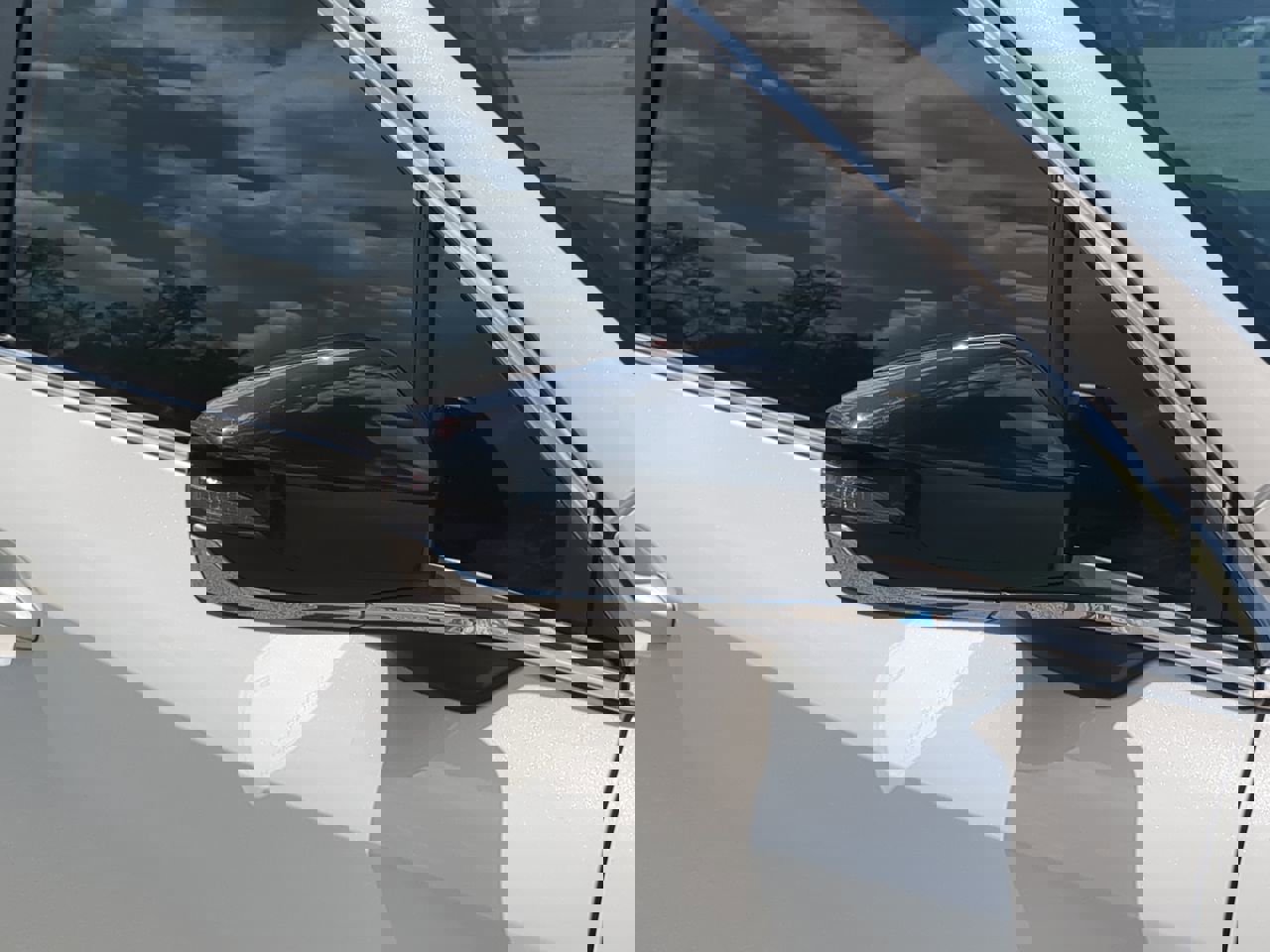 Used 2024 Subaru Outback Premium image 10