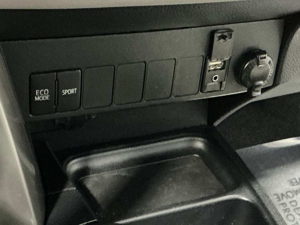 Used 2017 Toyota RAV4 XLE image 8