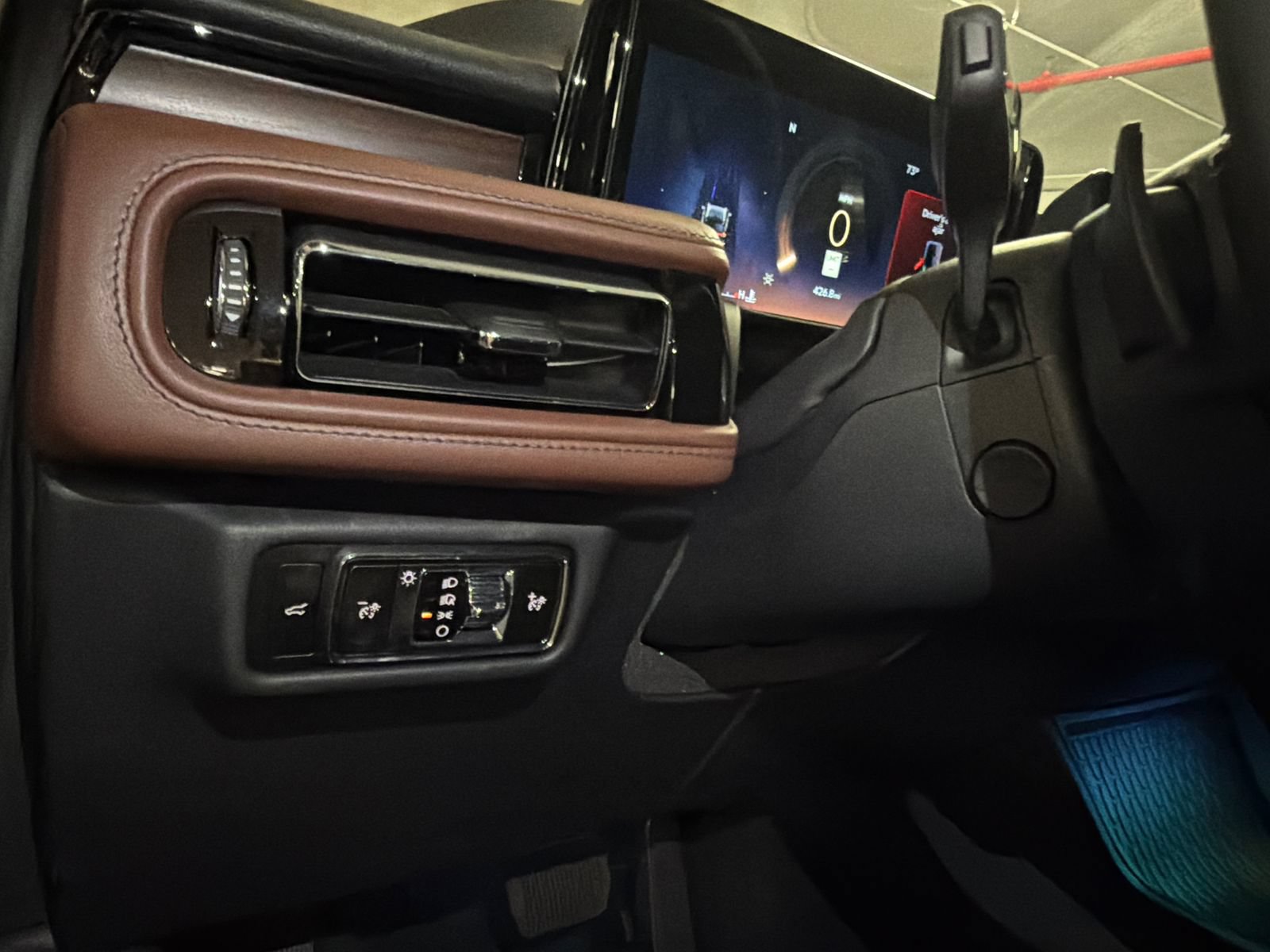 New 2026 Lincoln Aviator Reserve AWD/4WD image 33
